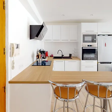 Moderne 3 Chambres, Terrasse, Proche Et Commerces - Fr-1-785-12